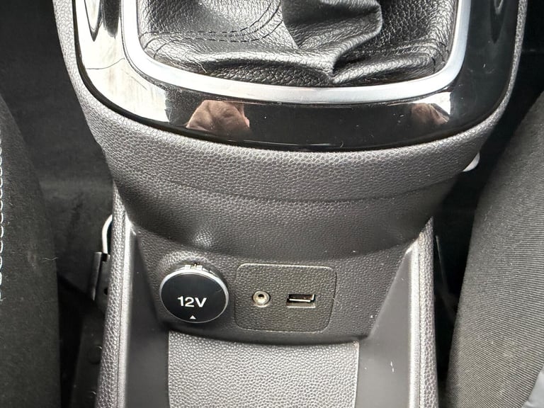 2013 Ford Fiesta 1.0T EcoBoost Zetec Euro 5 (s/s) 3dr HATCHBACK Petrol Manual