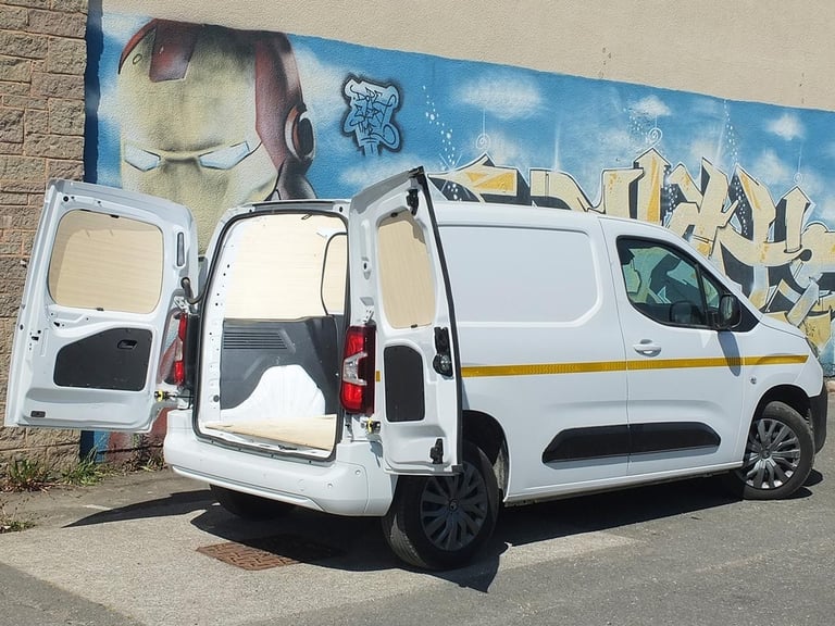 2024 Citroën Berlingo 1000 M Driver Edition BlueHDi 100PS S&S Small Panel Van