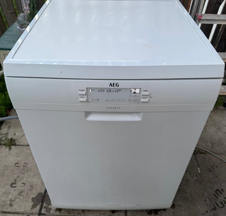 image for AEG Full-Size Dishwasher For Sale/ FREE DELIVERY