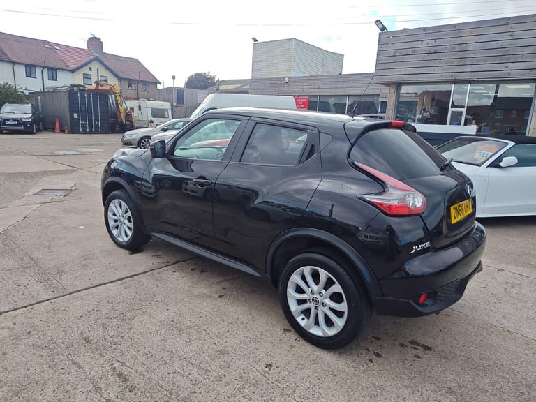 2018 Nissan Juke 1.6 Tekna Euro 6 5dr HATCHBACK Petrol Manual