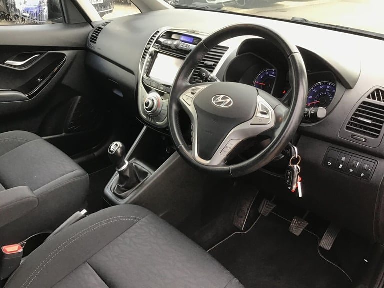 2020 Hyundai Ix20 1.6 Premium Nav Hatchback 5dr Petrol Manual Euro 6 (125 ps) MPV Petrol Manual