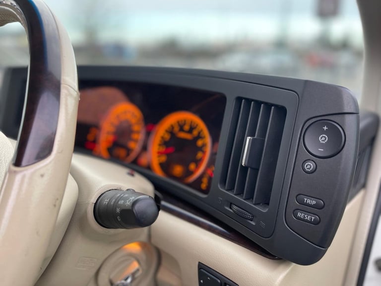 2006 NISSAN ELGRAND E51 AUTO