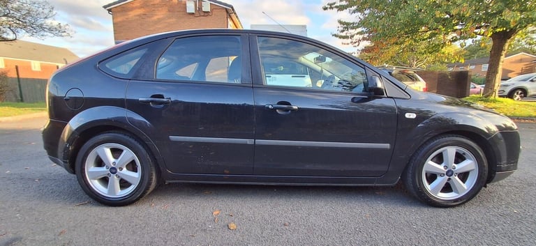 2006 Ford Focus 1.6 Zetec 5dr [Climate Pack] HATCHBACK PETROL Manual