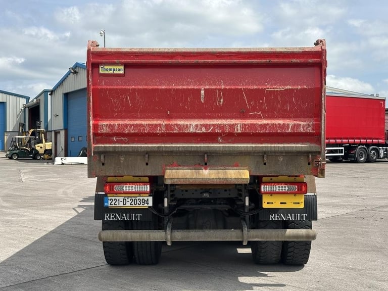 2022 RENAULT K440 8X4 TIPPER