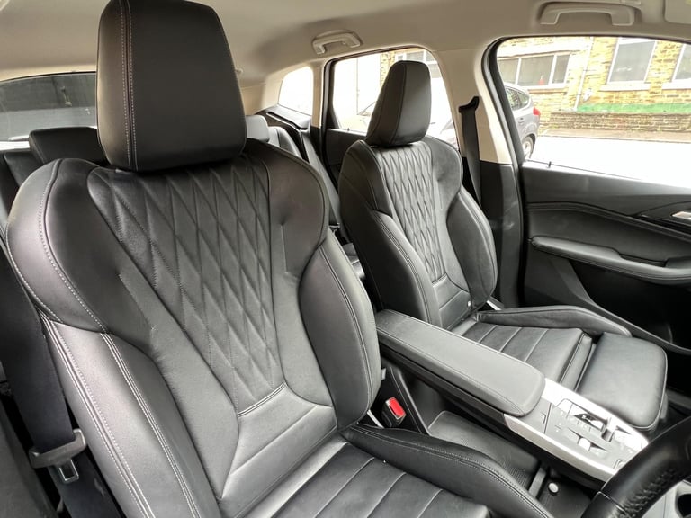 2023 BMW 2 Series Active Tourer 1.5 220i MHT Luxury DCT Euro 6 (s/s) 5dr HATCHBACK Petrol/Electri...