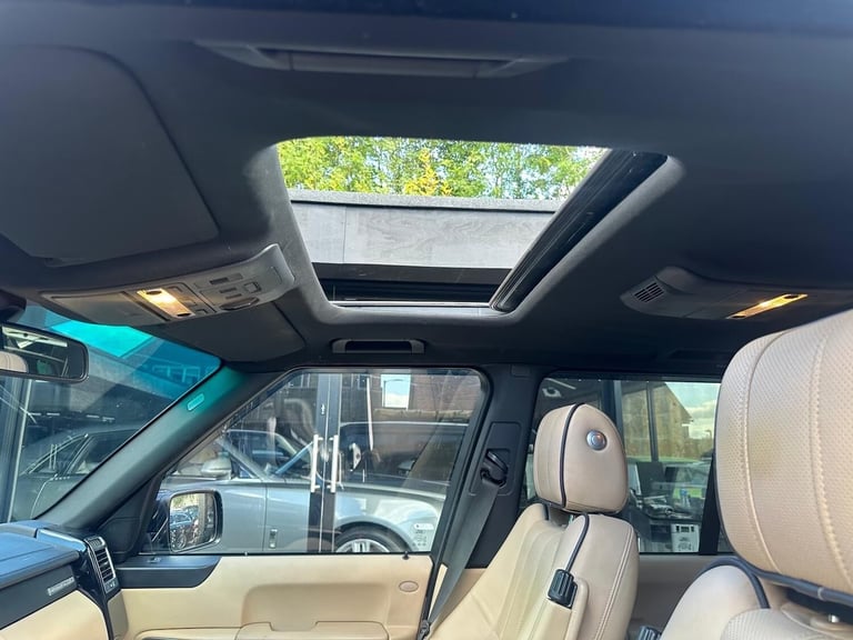 LEFT HAND DRIVE 2010 RANGE ROVER VOGUE 5.0 V8 SUPERCHARGED PETROL 79K MILES AUTO