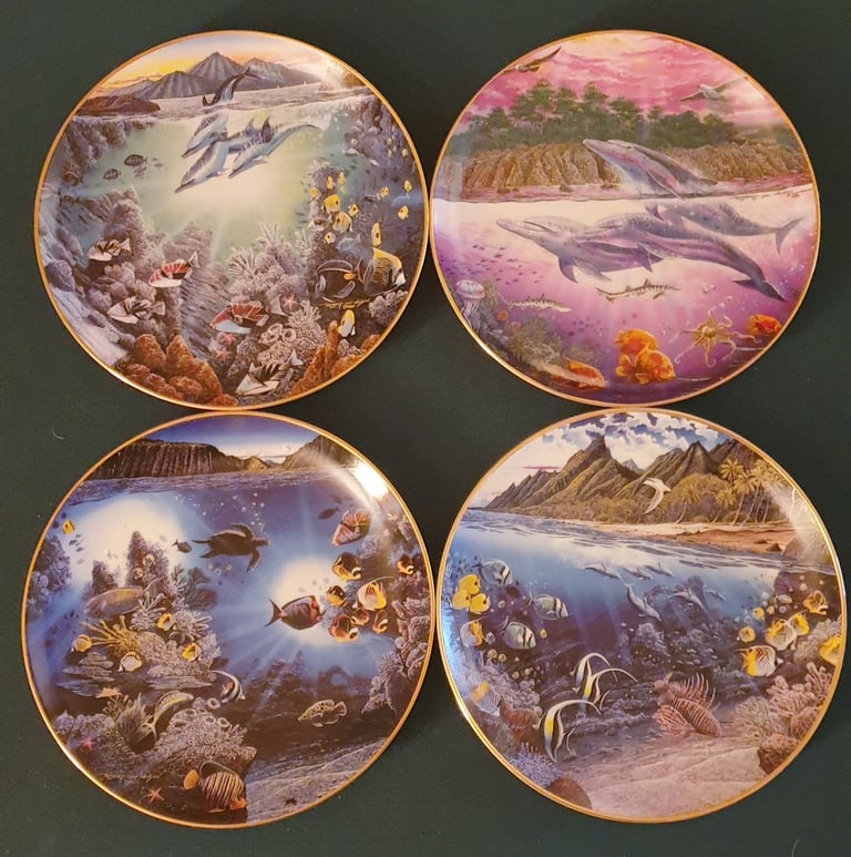Collection of 4 Danbury Mint Underwater Paradise plates - boxed with stands