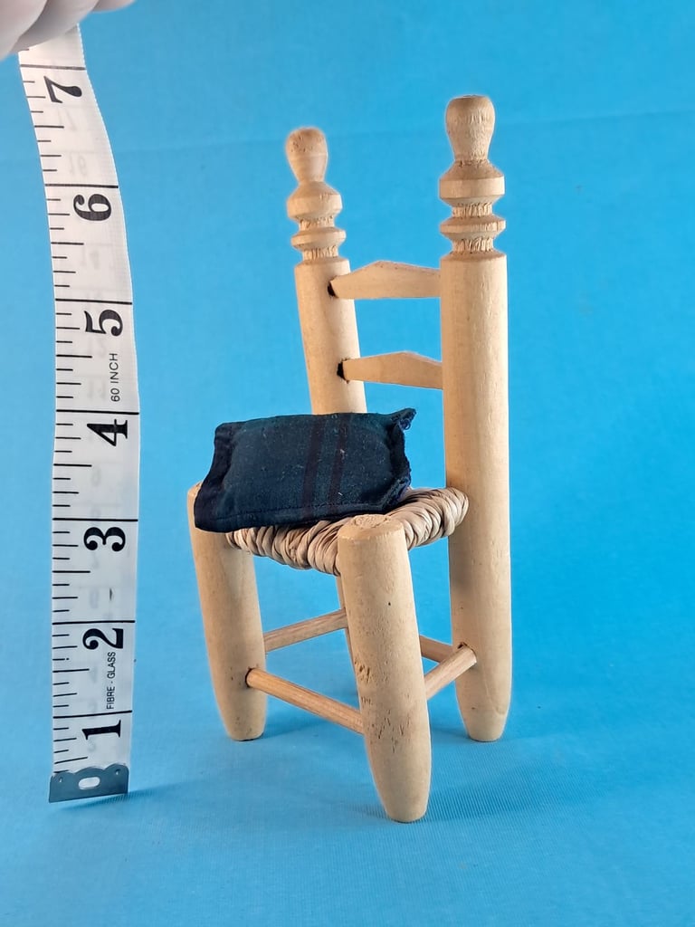 Vintage  mini chair with pilow 6-inch. (Can bee for dolls house). As seen. 
