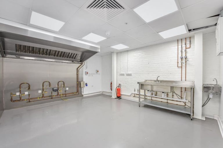 Dark Kitchen / Commercial Kitchen / Prep Kitchen / Catering Kitchen