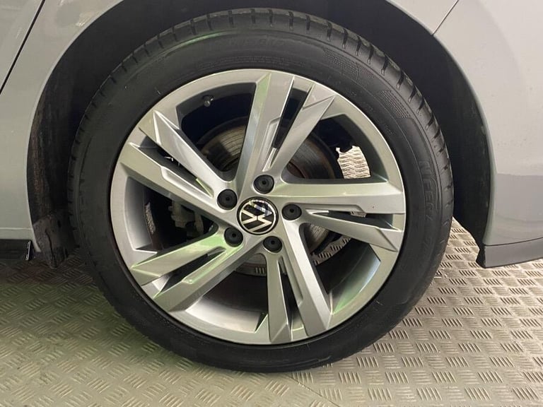 2022 Volkswagen Golf 1.5 Tsi R Line Hatchback 5dr Petrol Manual Euro 6 (s/s) (150 Ps) HATCHBACK P...