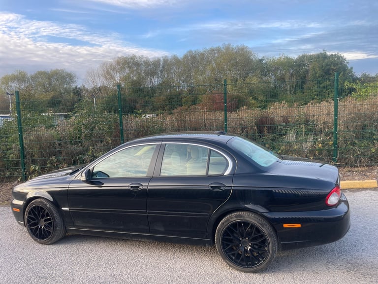 JAGUAR X-TYPE 2.2 D SOVEREIGN 09 REG BLACK 4 DOOR SALOON MOT DECEMBER 12TH 2025 SERVICE HISTORY