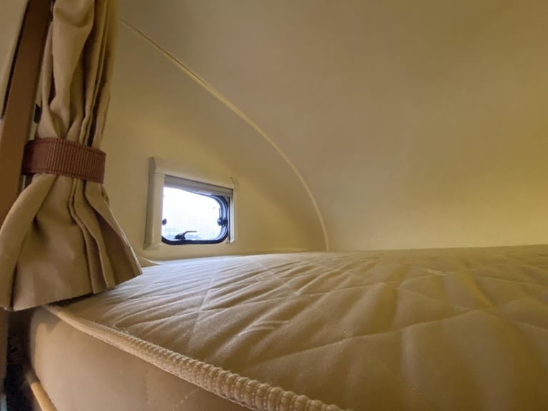 2009 SWIFT SUNDANCE 590RL 4 BERTH MOTORHOME