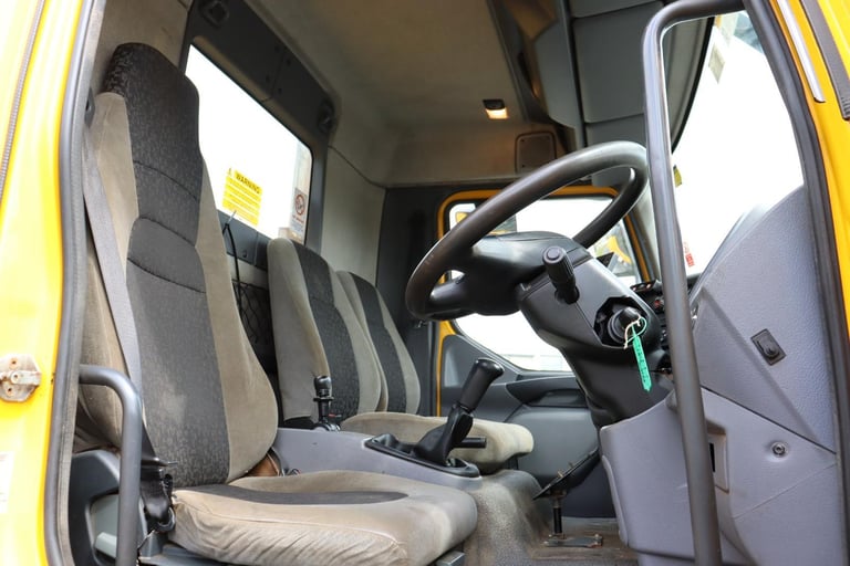 DAF LF55 220 4X2 DROPSIDE STEEL INSULATED TIPPER (2008)