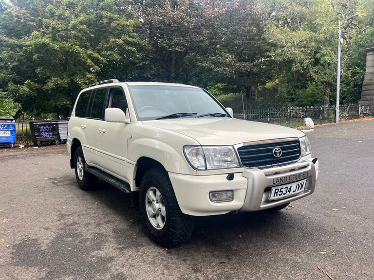 image for Toyota Land Cruiser 100 - VX Limited 1998