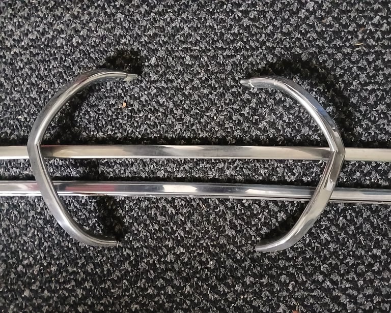 Spitfire rear chrome finishers