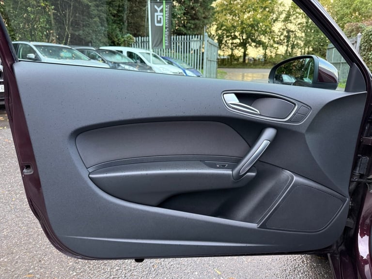 2011 Audi A1 TFSI SPORT - £35 TAX -ONE OWNER FROM NEW - 11 STAMPS IN THE BOOK - LEATHER Hatchback...