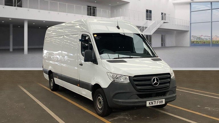 image for  Mercedes-Benz Sprinter 2.0 315 CDI Progressive RWD L3 H2 Euro 6 (s/s) 5dr Diesel Manual