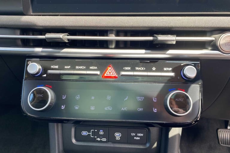 2025 Hyundai TUCSON 1.6 T-GDi 13.8kWh Ultimate Auto Euro 6 (s/s) 5dr ESTATE Petrol/Electric Hybri...