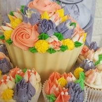 Giant cupcakes cakes