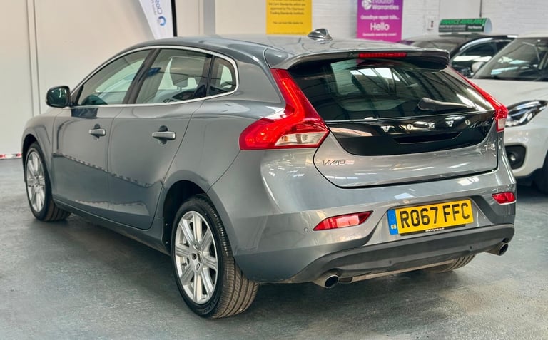 2017 Volvo V40 1.5 T3 Inscription Auto Euro 6 (s/s) 5dr HATCHBACK Petrol Automatic