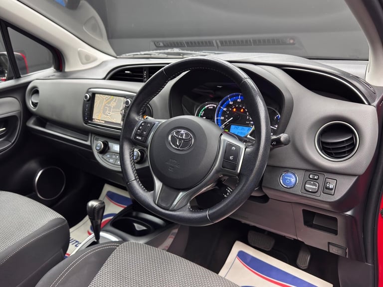 2015 Toyota Yaris 1.5 Hybrid Icon 5dr CVT HATCHBACK PETROL/ELECTRIC Automatic