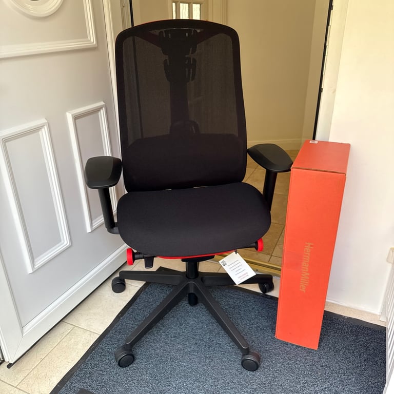 Herman Miller Vantum Chair - BRAND NEW BOXED (London Delivery)
