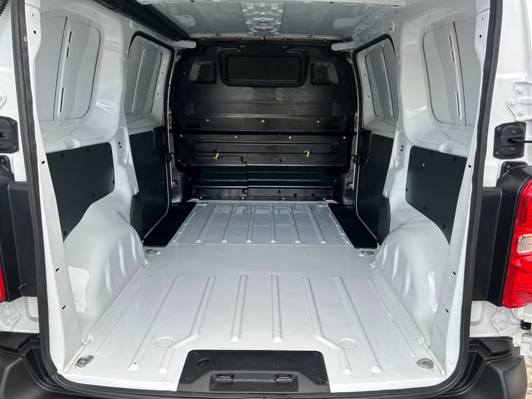 2022 Peugeot Expert 1000 1.5 BlueHDi 100 Professional Premium Van PANEL VAN Diesel Manual