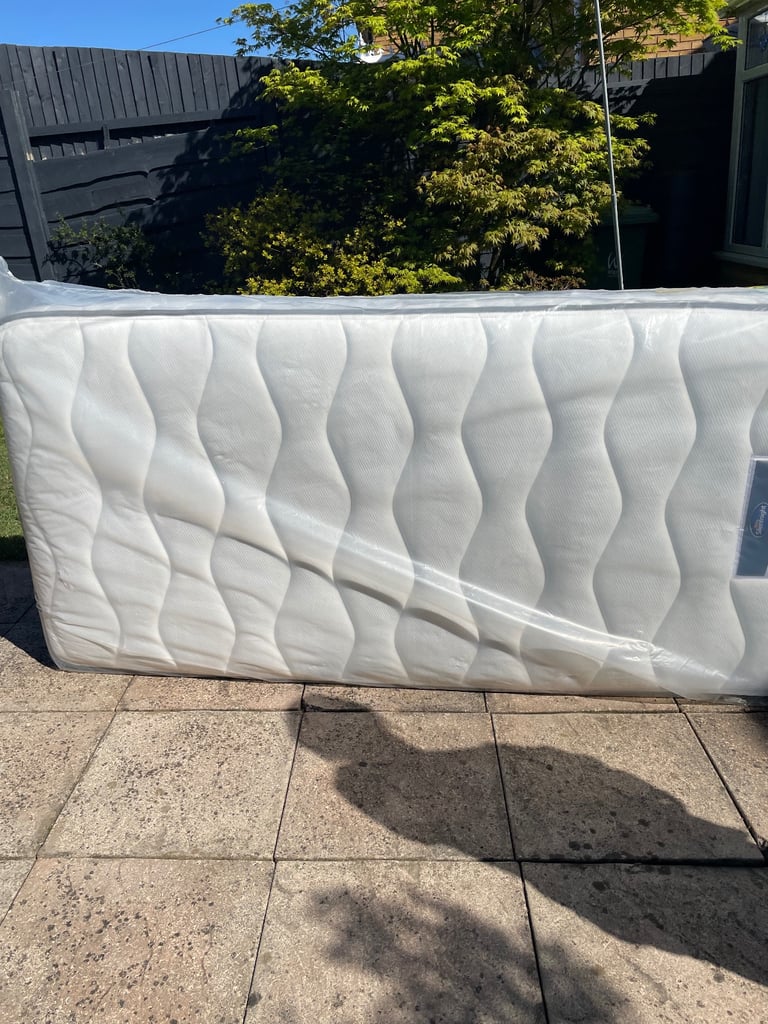 image for Silent Night Brand New 800 Pocket Eco Comfort Single Mattress 