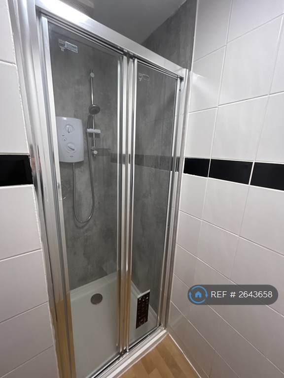 3 bedroom house in Garnier Street, Portsmouth, PO1 (3 bed) (#2643658)