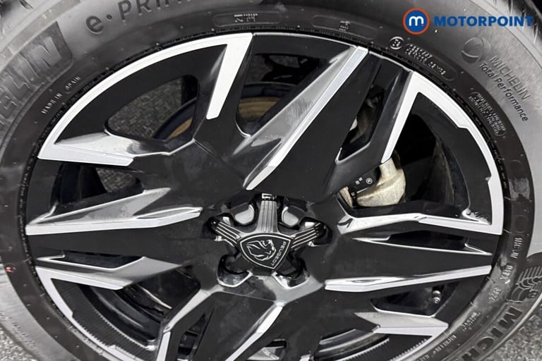 2024 Peugeot 3008 1.2 Hybrid 136 GT 5dr e-DSC6 SUV Petrol Automatic