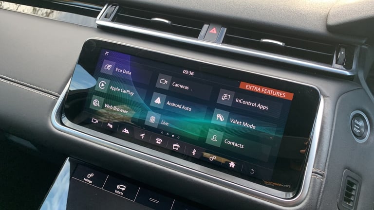 2018 Land Rover Range Rover Velar 2.0 D240 R-Dynamic SE SUV 5dr Diesel Auto 4WD Euro 6 (s/s) (240...