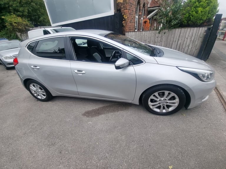 image for 2012 Kia Ceed 1.6 CRDi 3 EcoDynamics 5dr HATCHBACK Diesel Manual