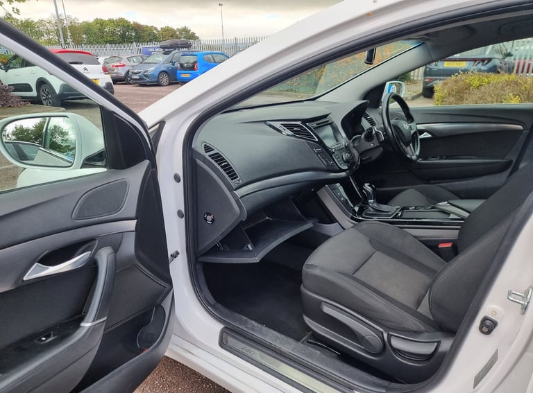 AUTOMATIC Hyundai i40 Tourer,HEATED SEATS,LOW TAX,REVERSE CAMERA,CHEAP TO RUN