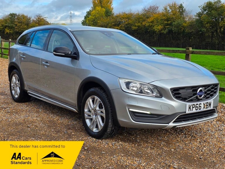 Volvo V60 D4 CROSS COUNTRY SE NAV