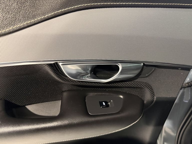 2019 Volvo XC90 2.0 B5D [235] R DESIGN 5dr AWD Geartronic ESTATE DIESEL Automatic