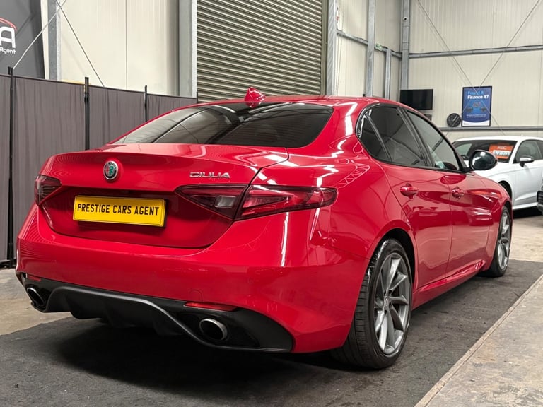 2017 Alfa Romeo Giulia 2.0T Veloce Auto Euro 6 (s/s) 4dr SALOON Petrol Automatic