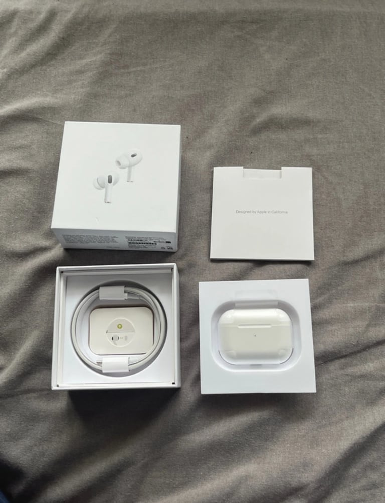 Apple AirPods gen 2 pros