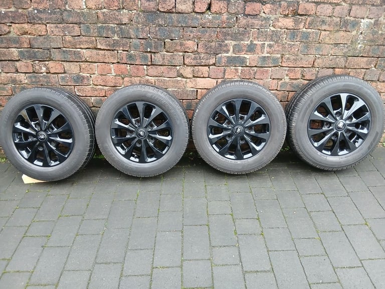 Genuine Ford Transit Custom 16" Alloy Wheels