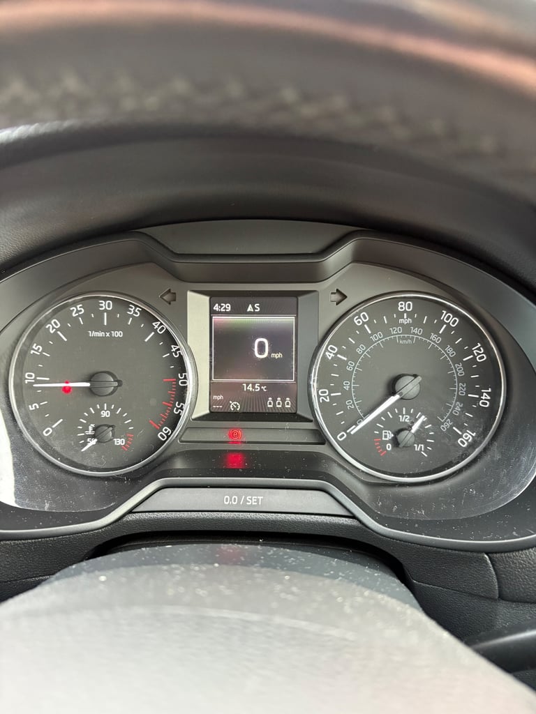 Skoda, OCTAVIA, Estate, 2013, Manual, 1598 (cc), 5 doors