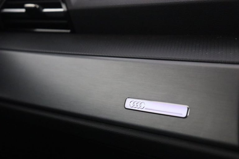 2020 Audi Q3 1.5 TFSI CoD 35 Edition 1 5dr (APPLE CAR PLAY) Petrol Manual