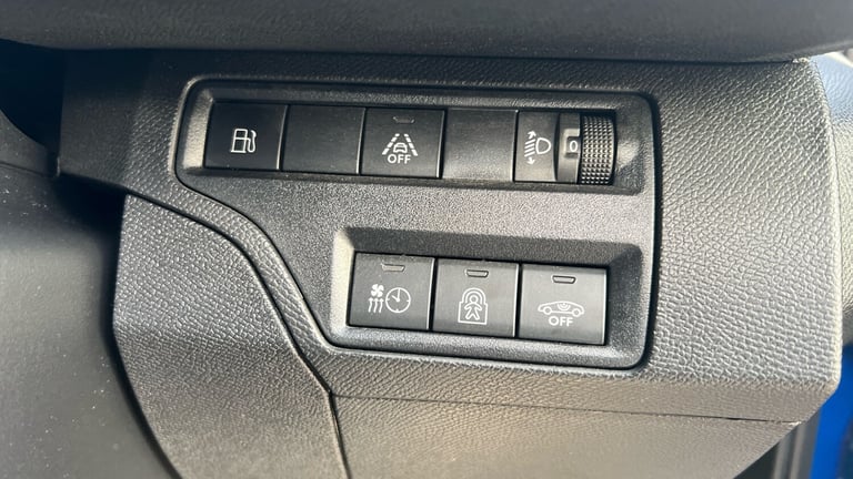 2021 Peugeot 3008 1.6 13.2kWh Allure Premium SUV 5dr Petrol Plug-in Hybrid e-EAT Euro 6 (s/s) SUV...