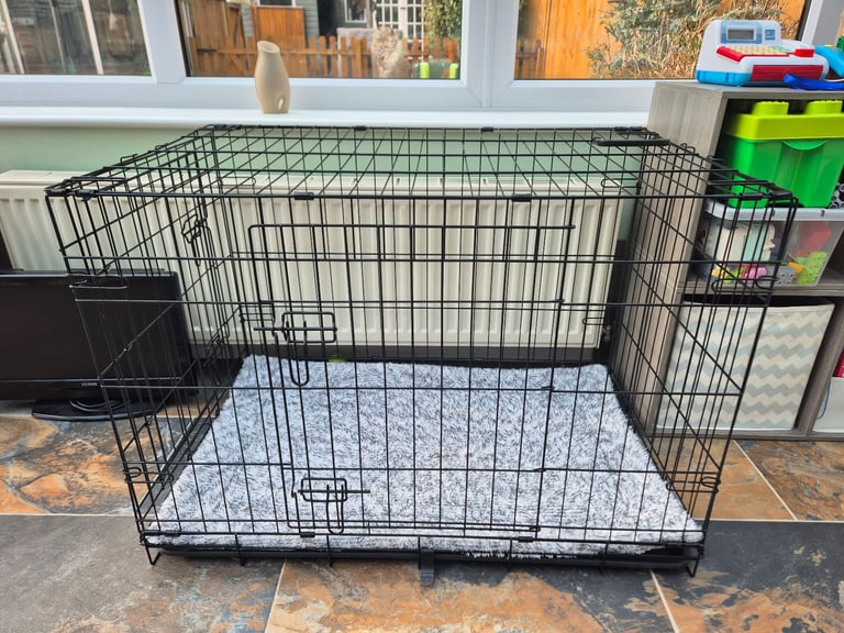 Medium dog crate