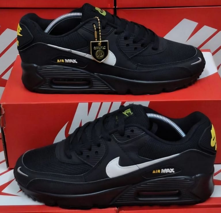 Nike air max trainers 