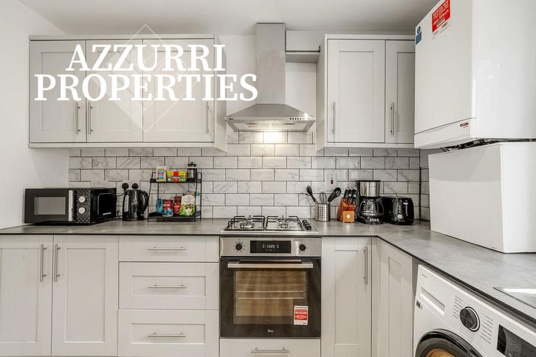 SHORT STAYS | 3 BED | MANOR PARK