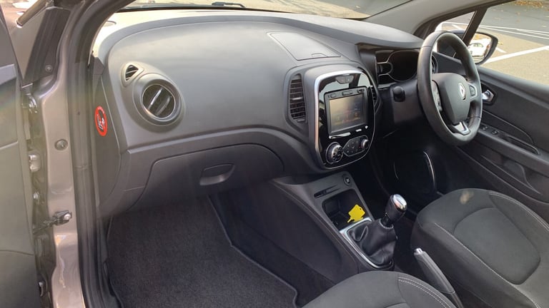 2018 Renault Captur 0.9 TCe ENERGY Iconic SUV 5dr Petrol Manual Euro 6 (s/s) (90 ps) SUV Petrol M...