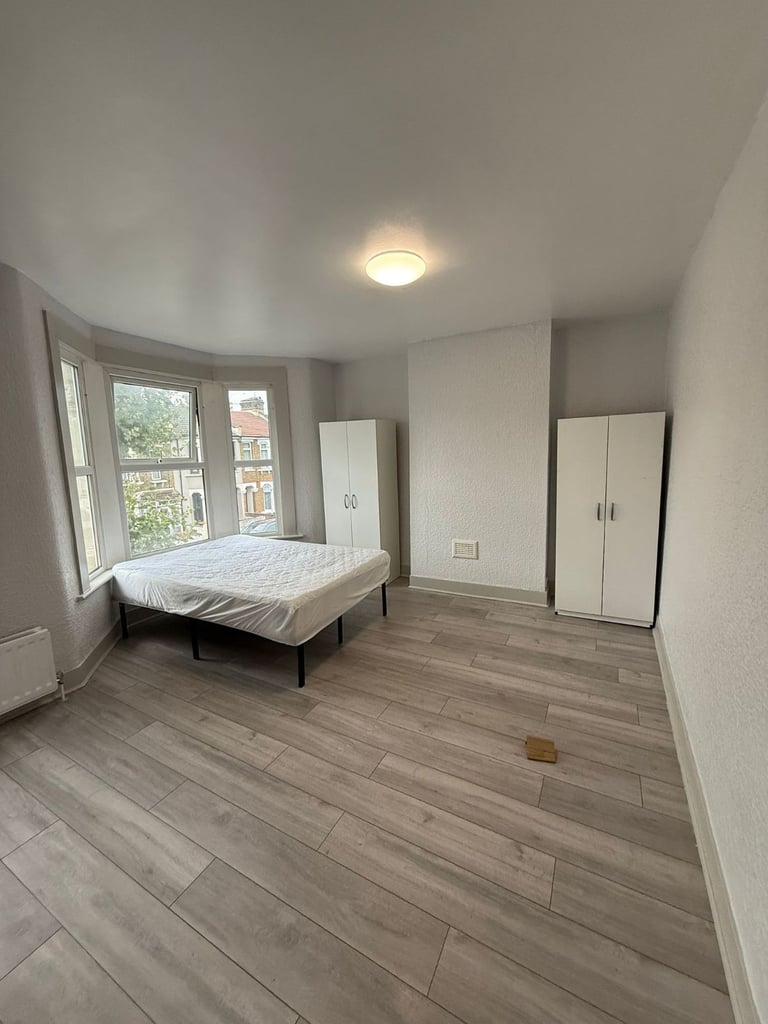 🏡 Double Room for Couple – Tottenham Hale 🏡🗝