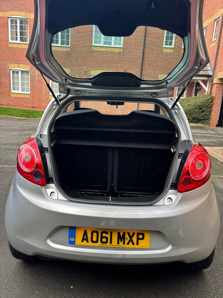 Ford, KA, Hatchback, 2011, Manual, 1242 (cc), 3 doors