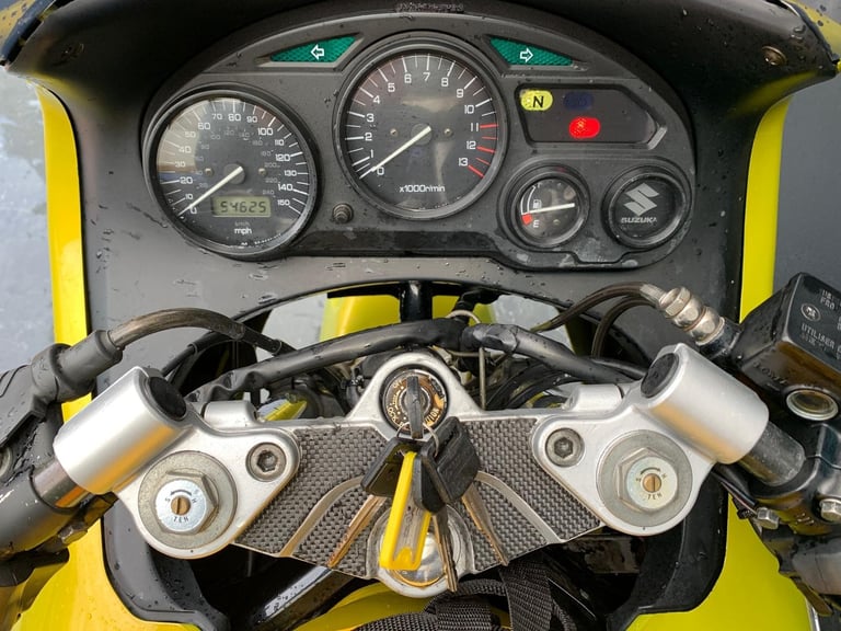 SUZUKI GSX 600F RUNNING PROJECT BIKE HPI CLEAR