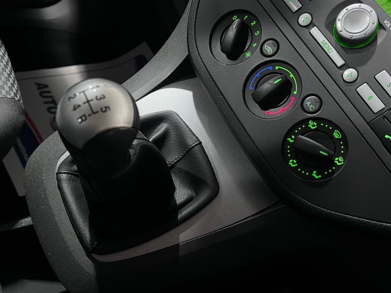 2007 Ford Focus C-Max 1.6 LX 5dr MPV PETROL Manual