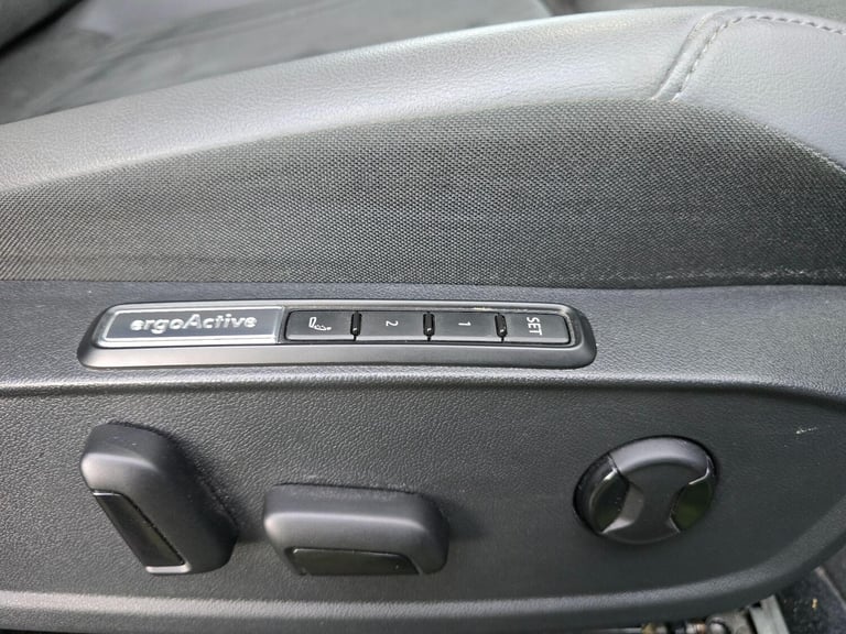 2024 Volkswagen ID.4 210kW Life Pro 77kWh 5dr Auto ESTATE ELECTRIC Automatic